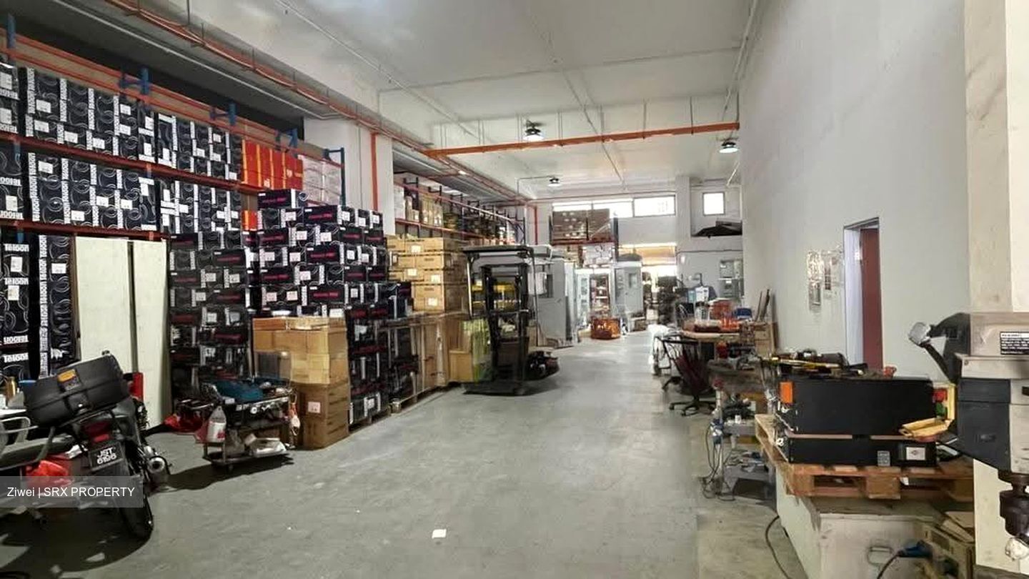 West Star (D22), Factory #610073151